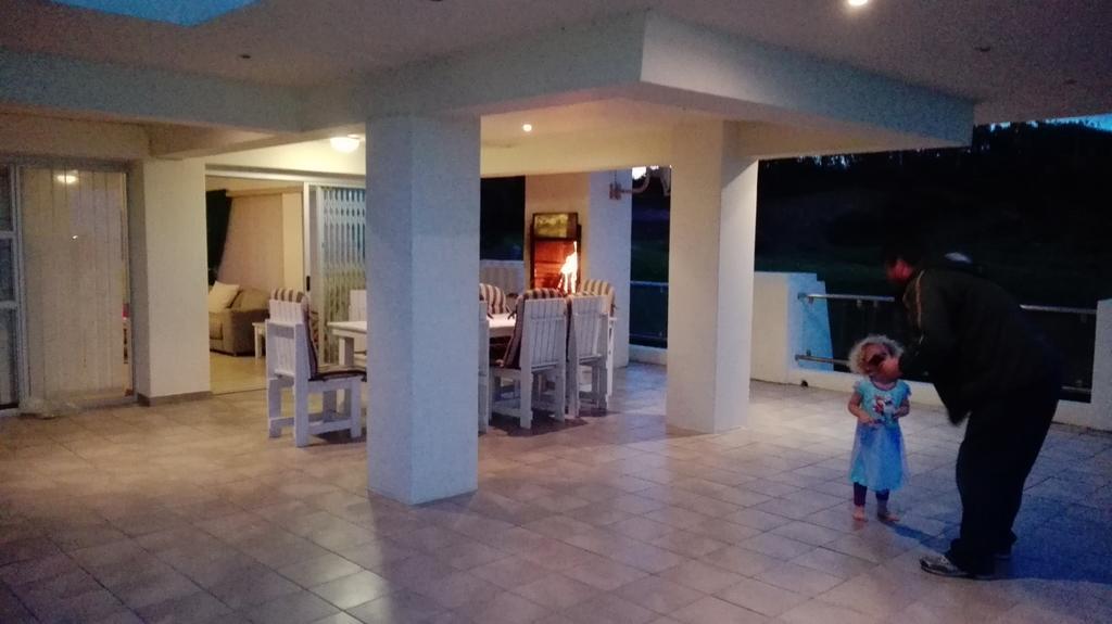 Seashells Holiday Apartments And Conference Centre Jeffreys Bay Exterior foto